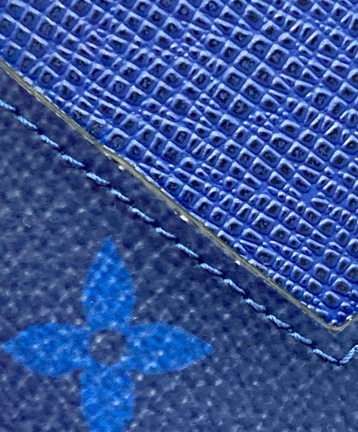 [Pre-owned] LOUIS VUITTON Coin Card Holder Tiger Llama M30270