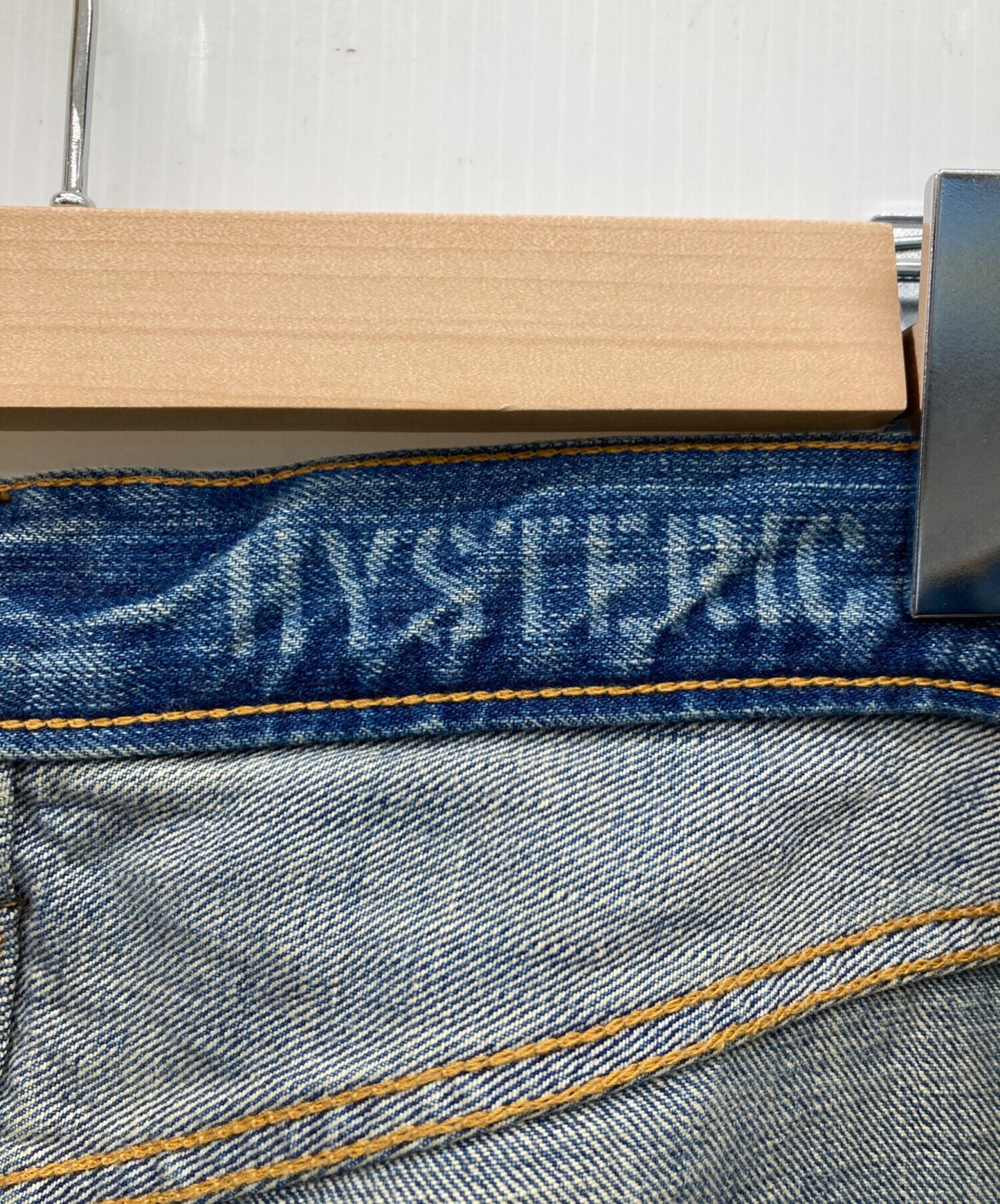 [Pre-owned] Hysteric Glamour Studded denim pants 02243AP55