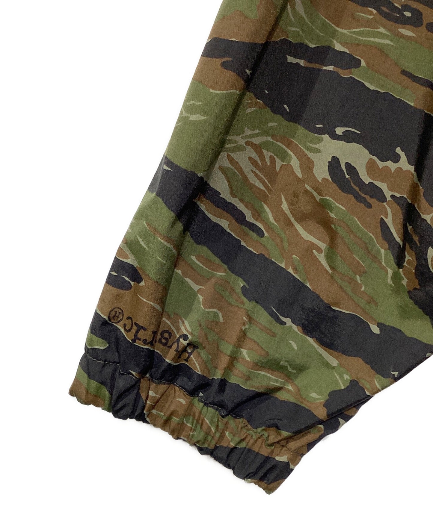 [Pre-owned] Hysteric Glamour Chamofla Nylon Hoodie 2AB-4338