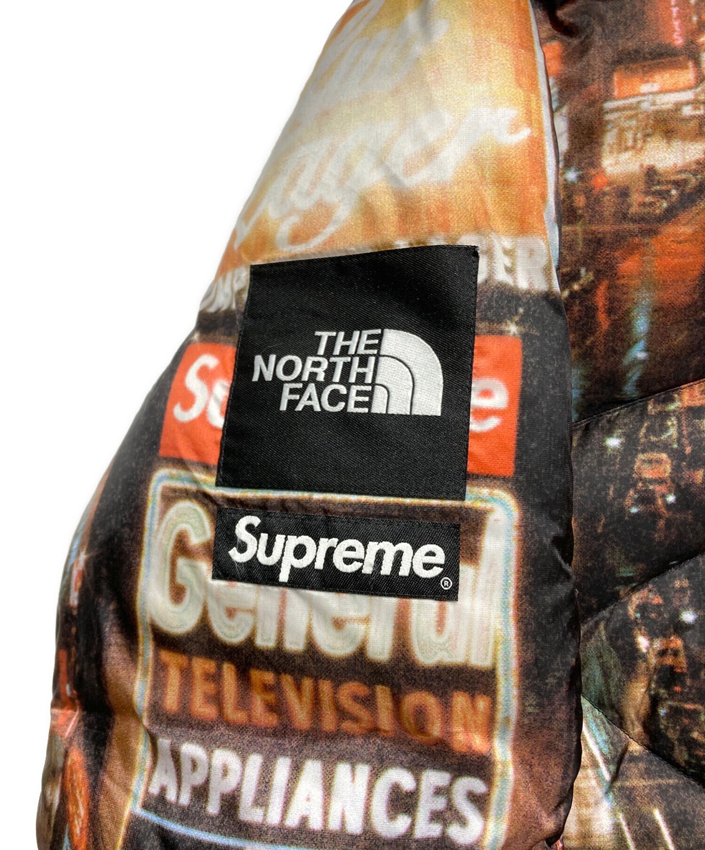[Pre-owned] SUPREME 800-Fill Half-Zip Hooded Pullover ND522051