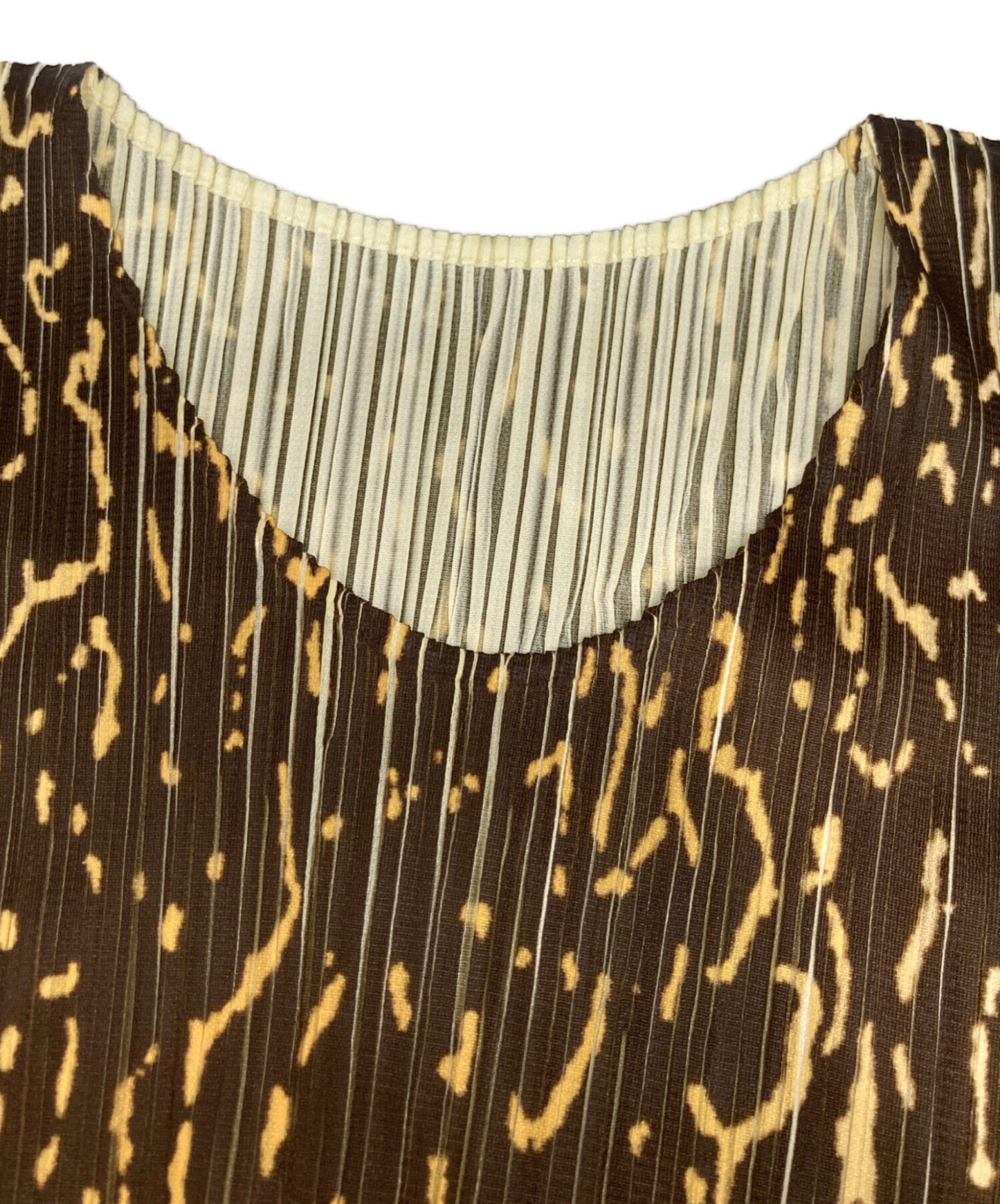 [Pre-owned] PLEATS PLEASE Patterned pleated cut and sewn PP62-JK529