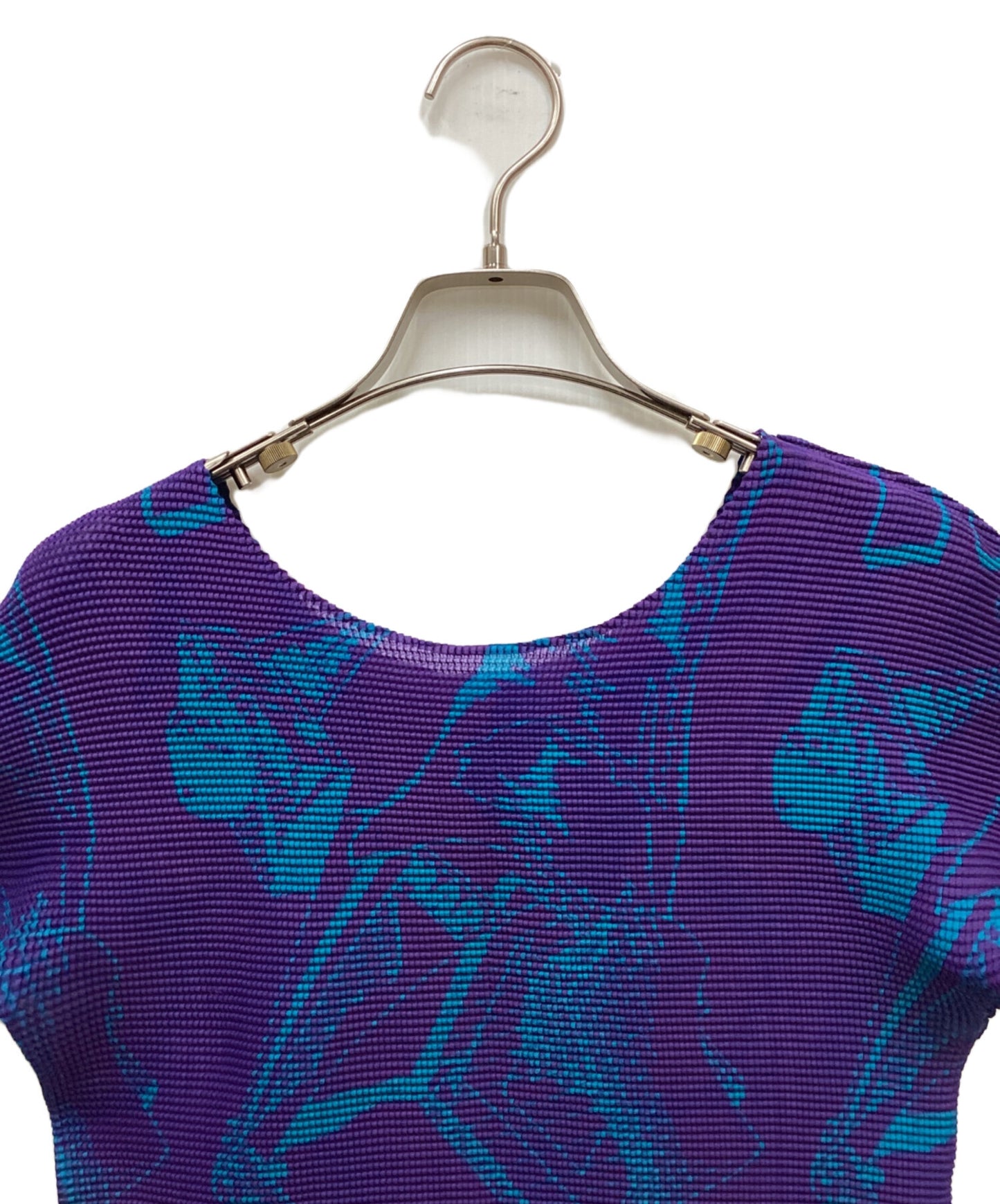 [Pre-owned] me ISSEY MIYAKE Pleated cut and sewn with a full pattern MI63FK276