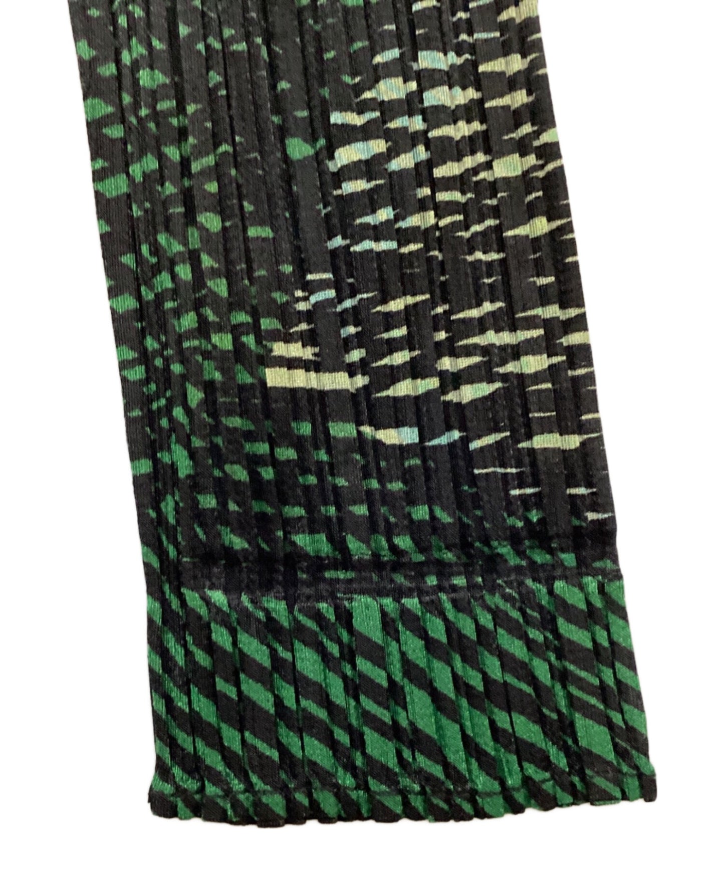 [Pre-owned] PLEATS PLEASE Pleated cut-and-sew with all-over pattern / SOUGALA PP03-JK671