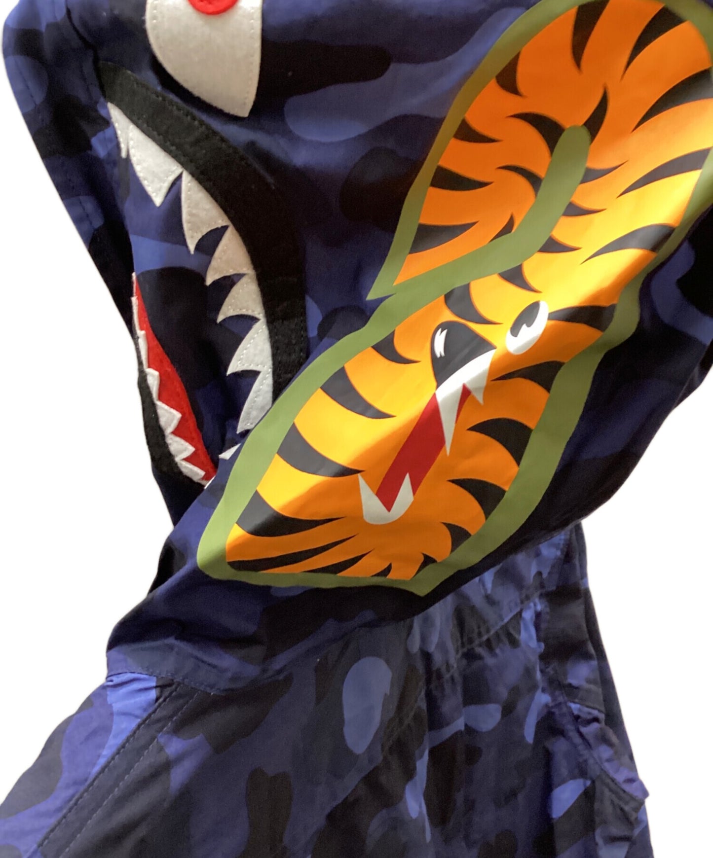 [Pre-owned] A BATHING APE Camo Hooded Shirt Jacket 001SHH801008M