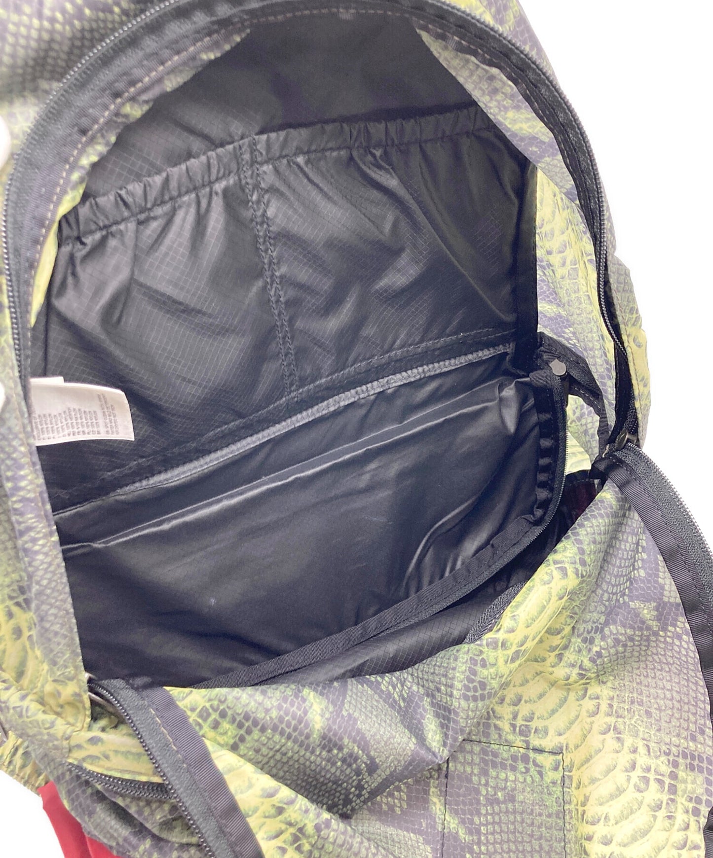 [Pre-owned] SUPREME Snakeskin Lightweight Day BackPack NF0A3KVJ