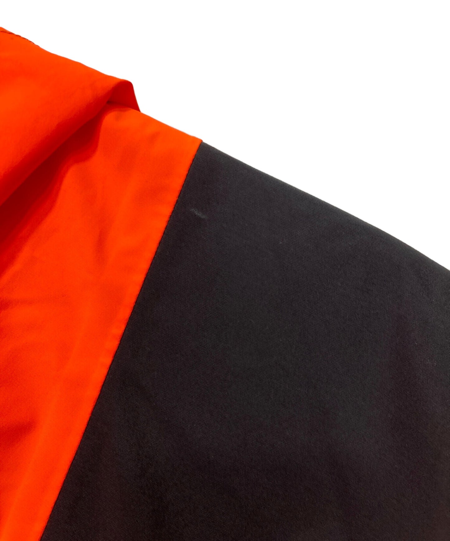 [Pre-owned] SUPREME Mountain Light Jacket NF0A2SZ2