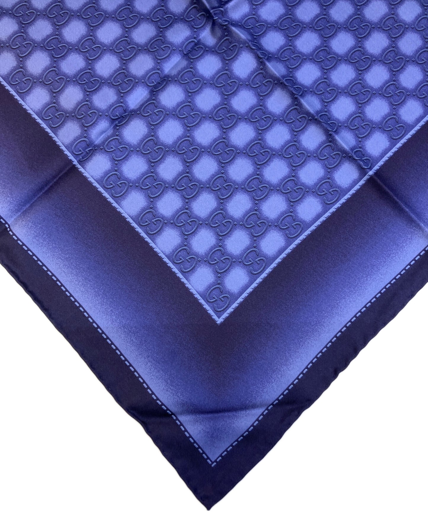 [Pre-owned] GUCCI Large silk scarf with gradient hardware pattern 268649