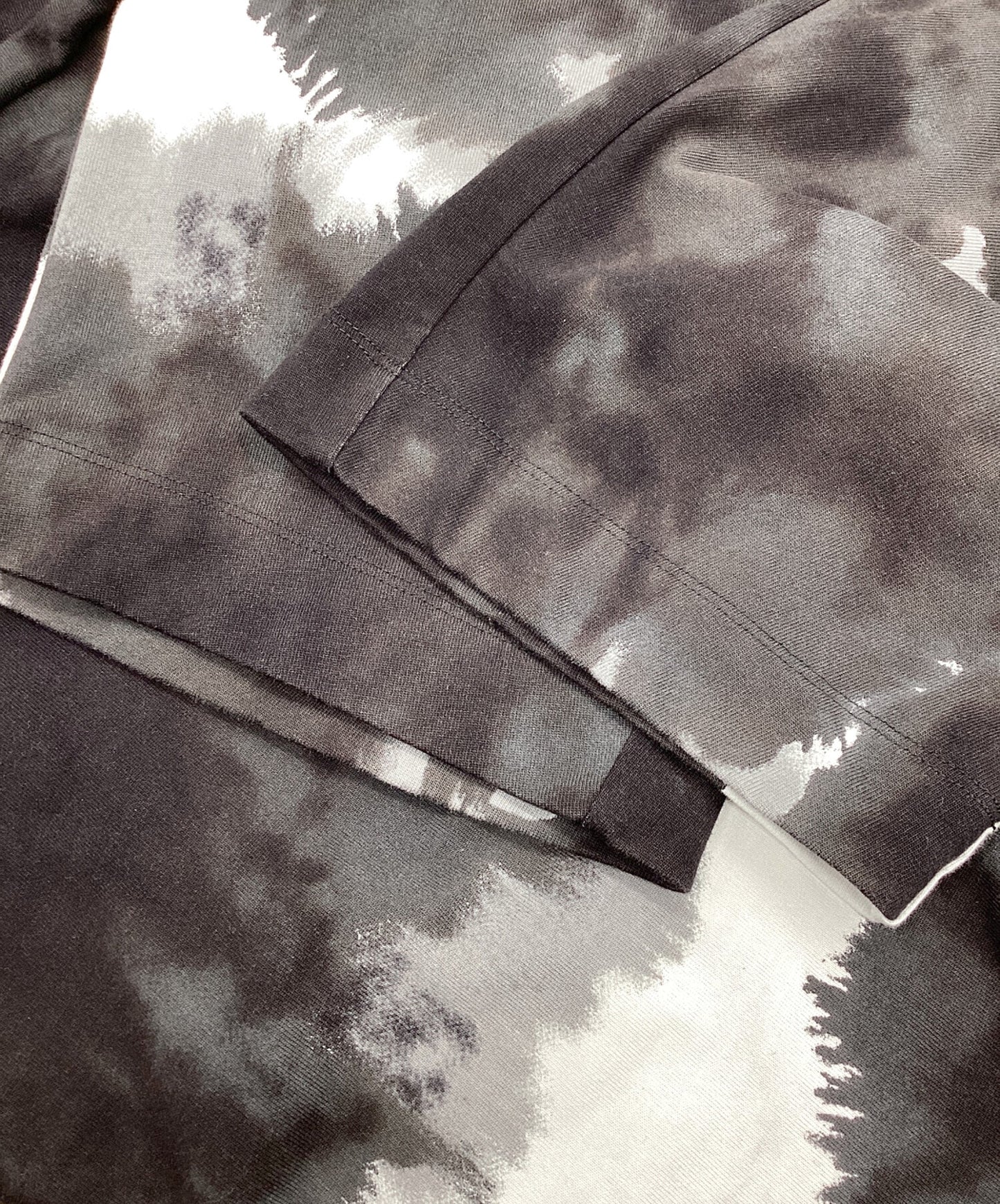 [Pre-owned] ISSEY MIYAKE MEN Hand-printed oversized T-shirt ME01JK194