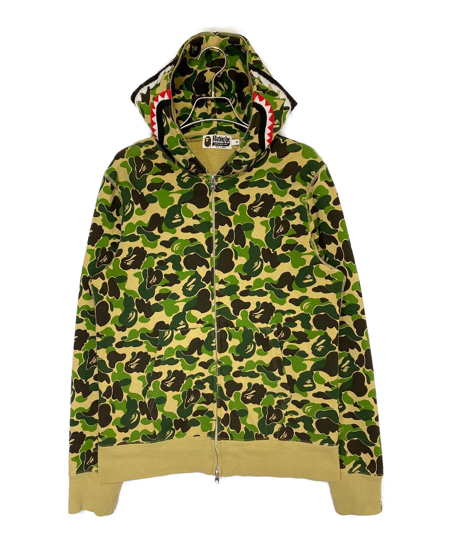 [Pre-owned] A BATHING APE Camo Shark Full Zip Hoodie 001ZPI201002M