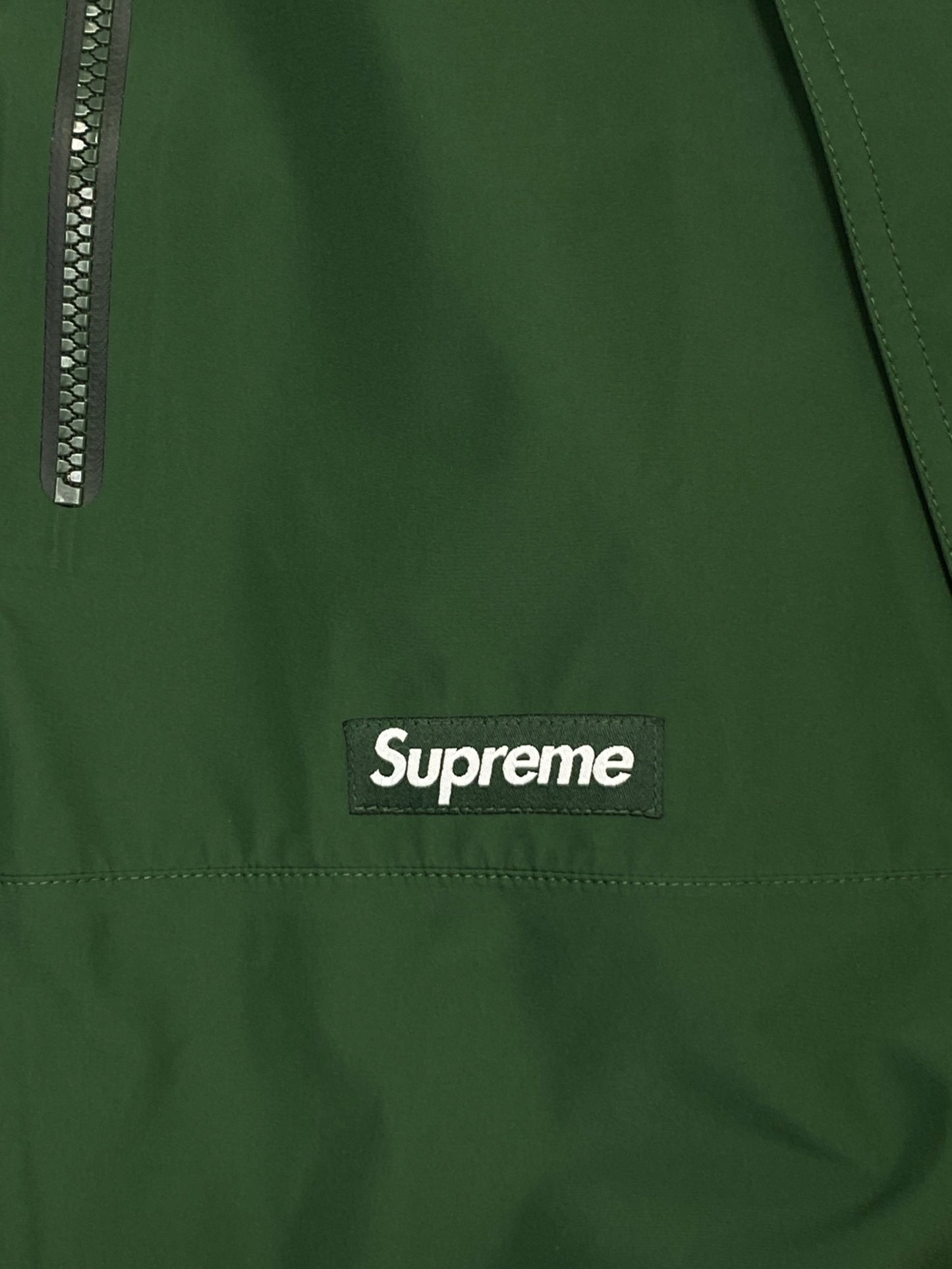 [Pre-owned] SUPREME GORE-TEX Taped Seam Shell Jacket