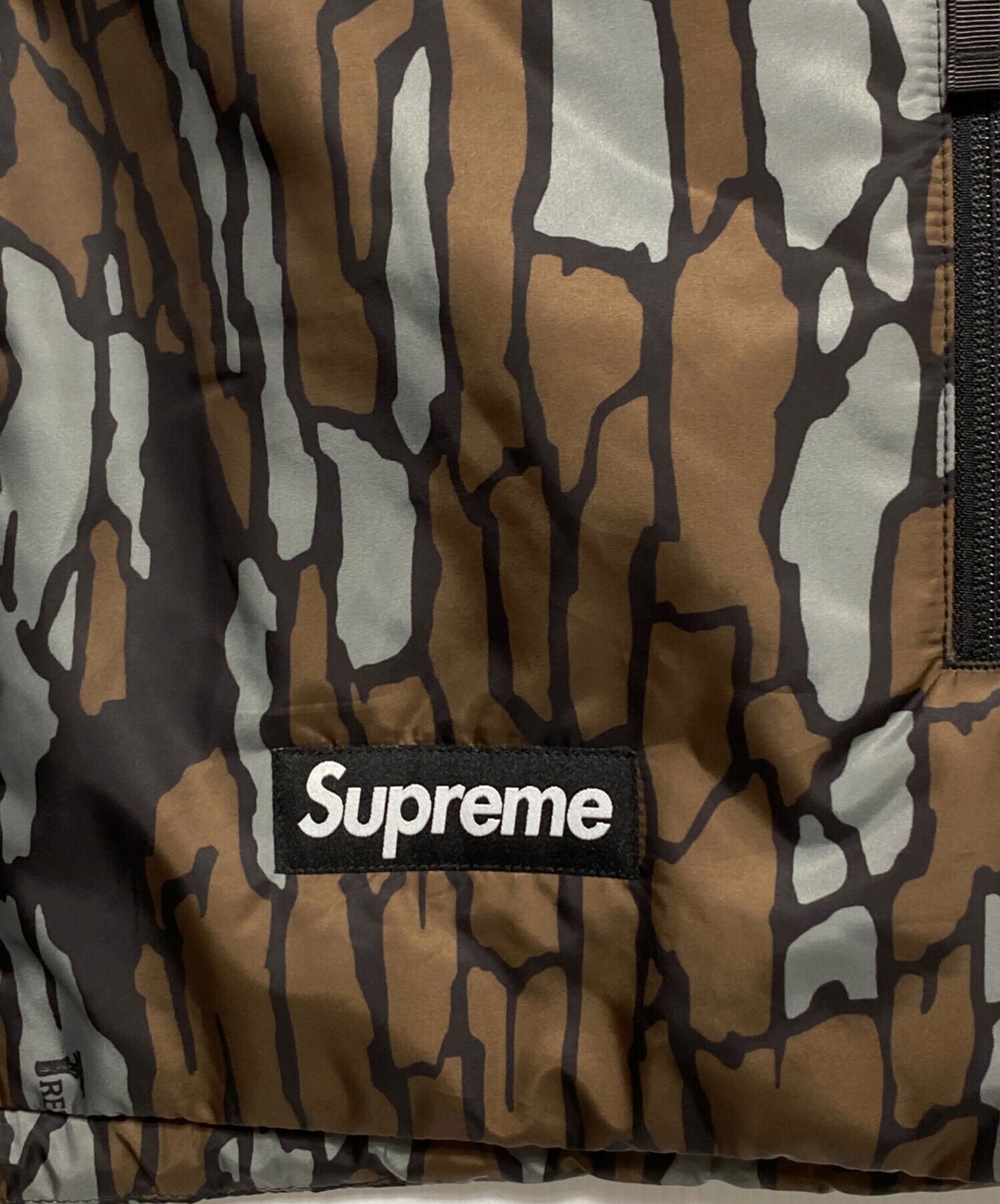 [Pre-owned] SUPREME WINDSTOPPER Insulated Hooded Jacket