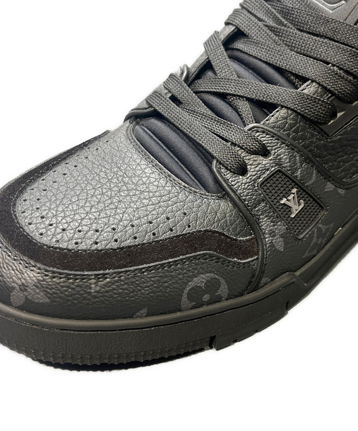 [Pre-owned] LOUIS VUITTON Calfskin Monogram Eclipse Mens LV Trainer Sneakers