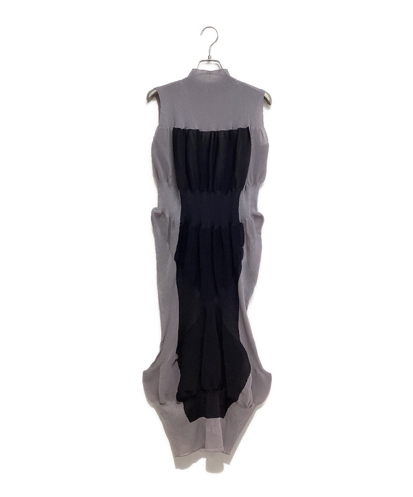 [Pre-owned] ISSEY MIYAKE SHAPED NUDE DRESS IM46-KH810