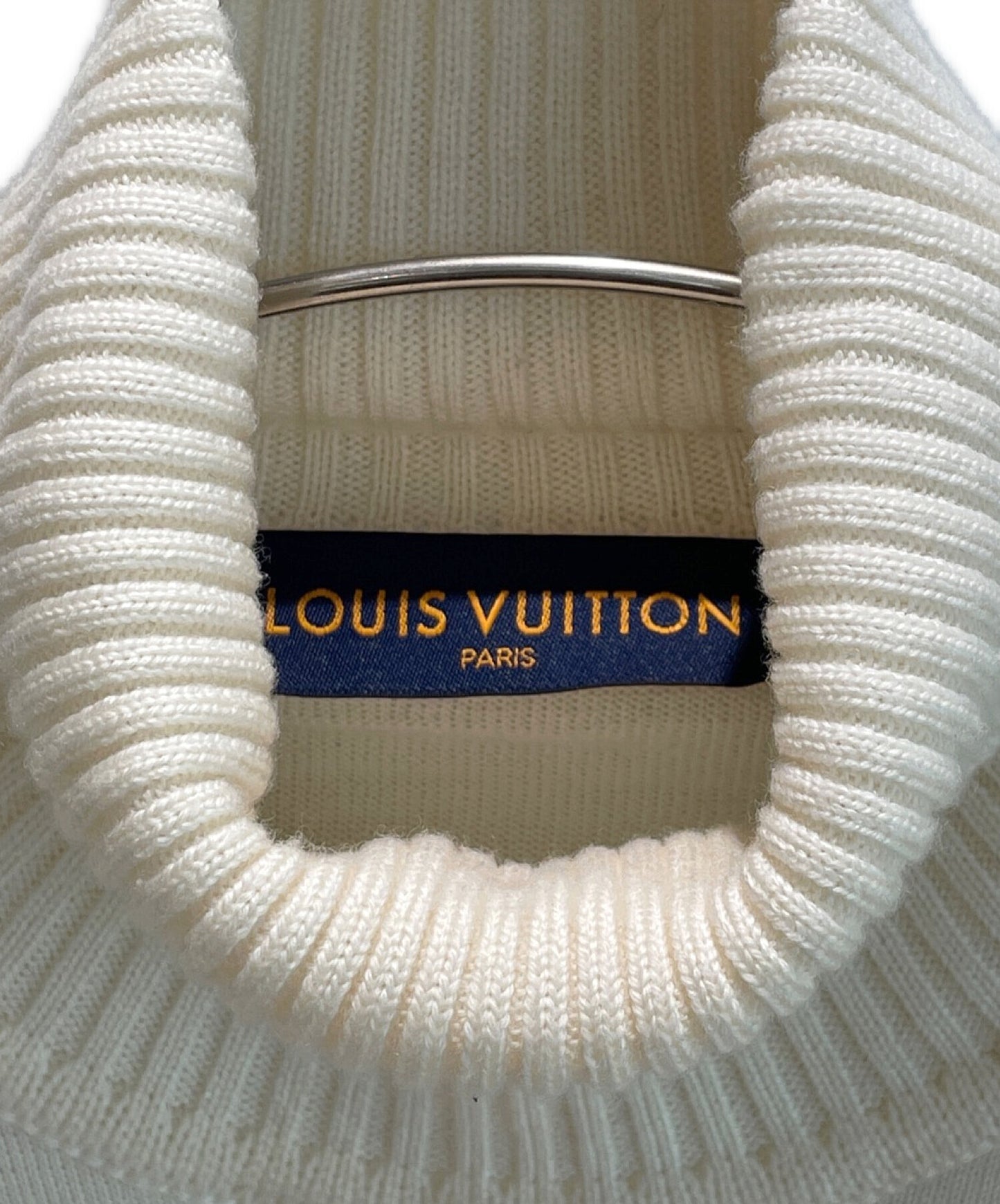 Louis Vuitton × Nigo Intarsia Heart Turtleneck เสื้อถัก RM221M