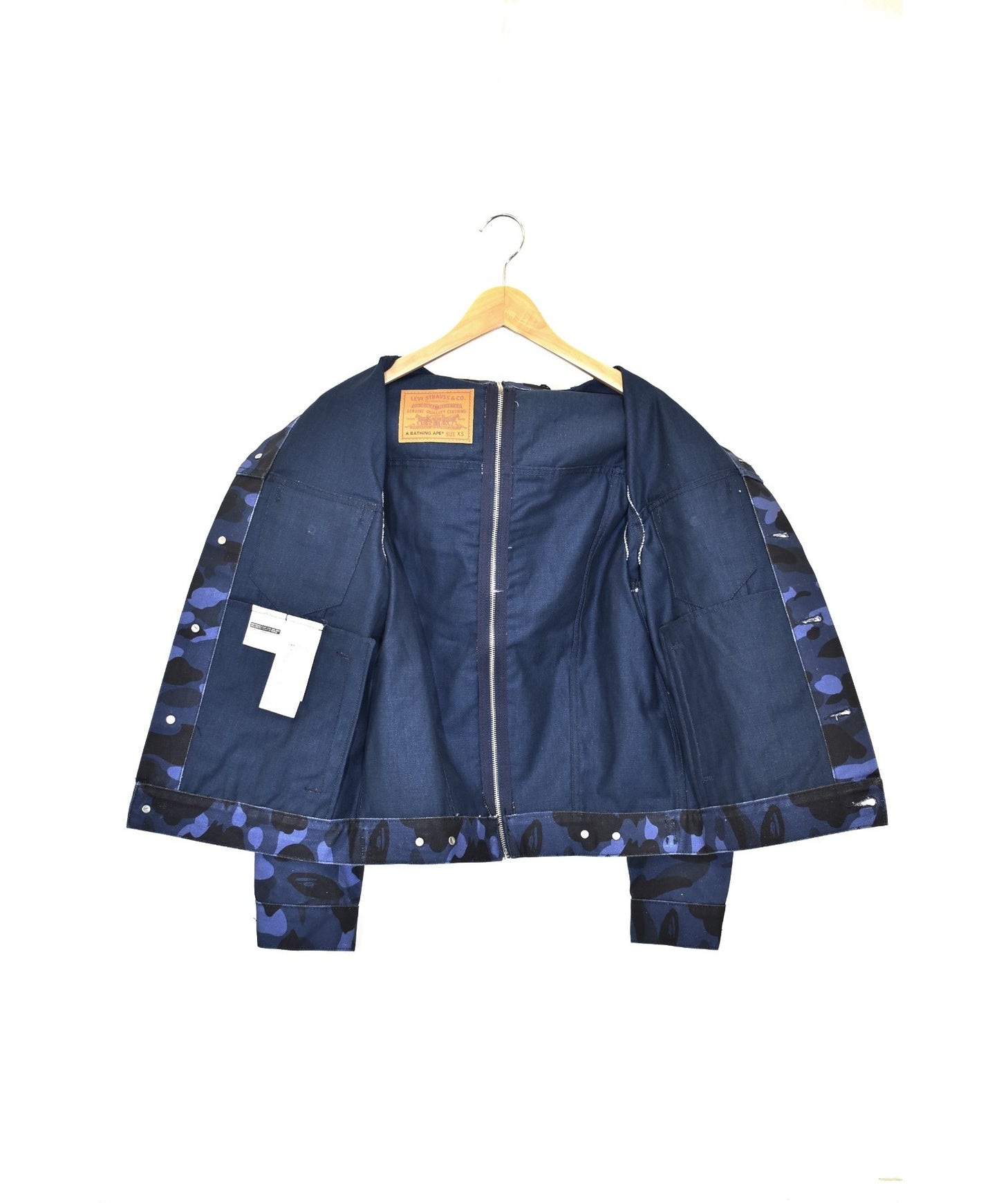 [Pre-owned] A BATHING APE × LEVIS TYPE III SPLIT TRUCKER JACKET BAPE AMA CAMO Model year 21 56150006