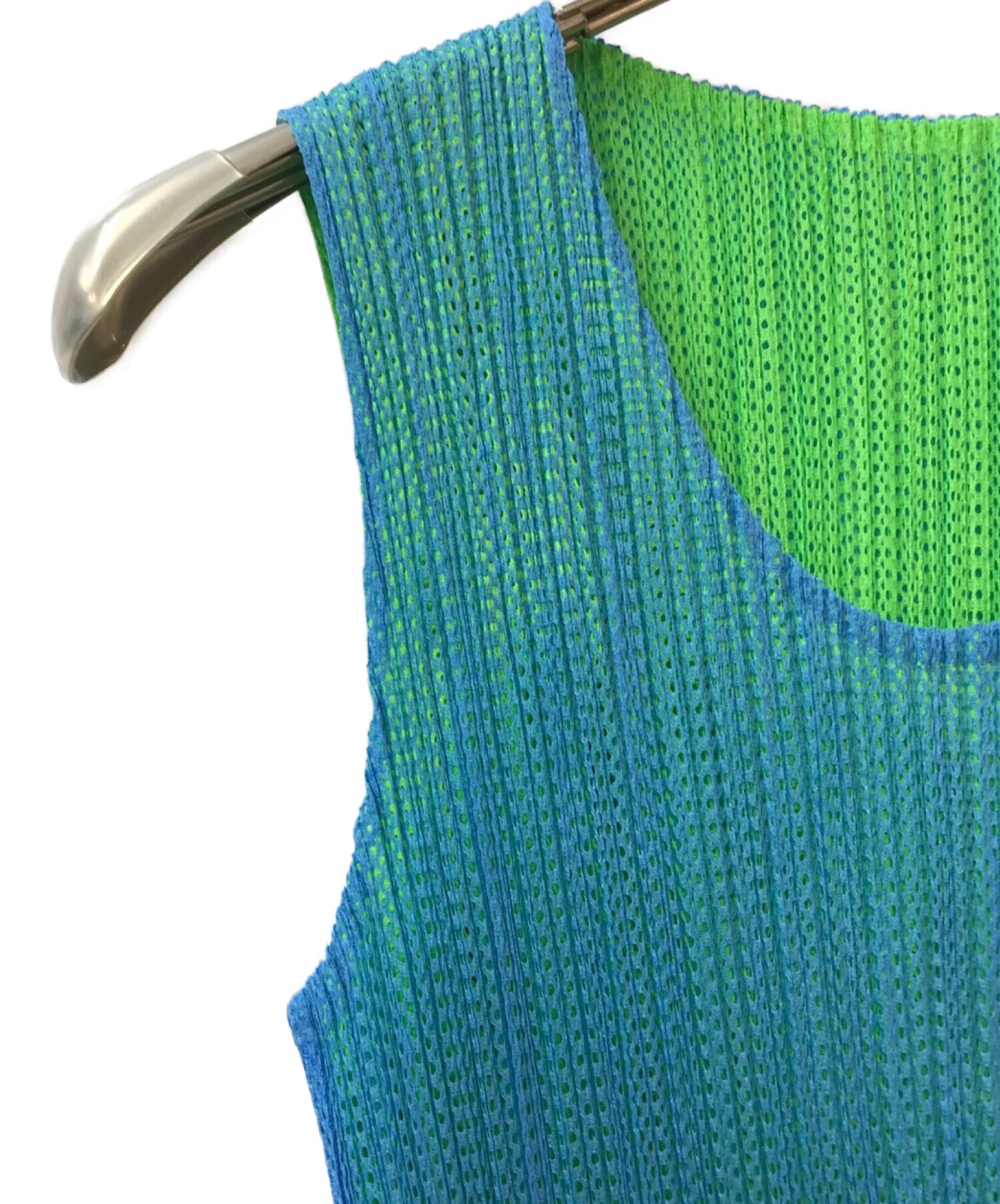 Pleats請分層打pleated網狀無袖切割和縫製PP02-JK601