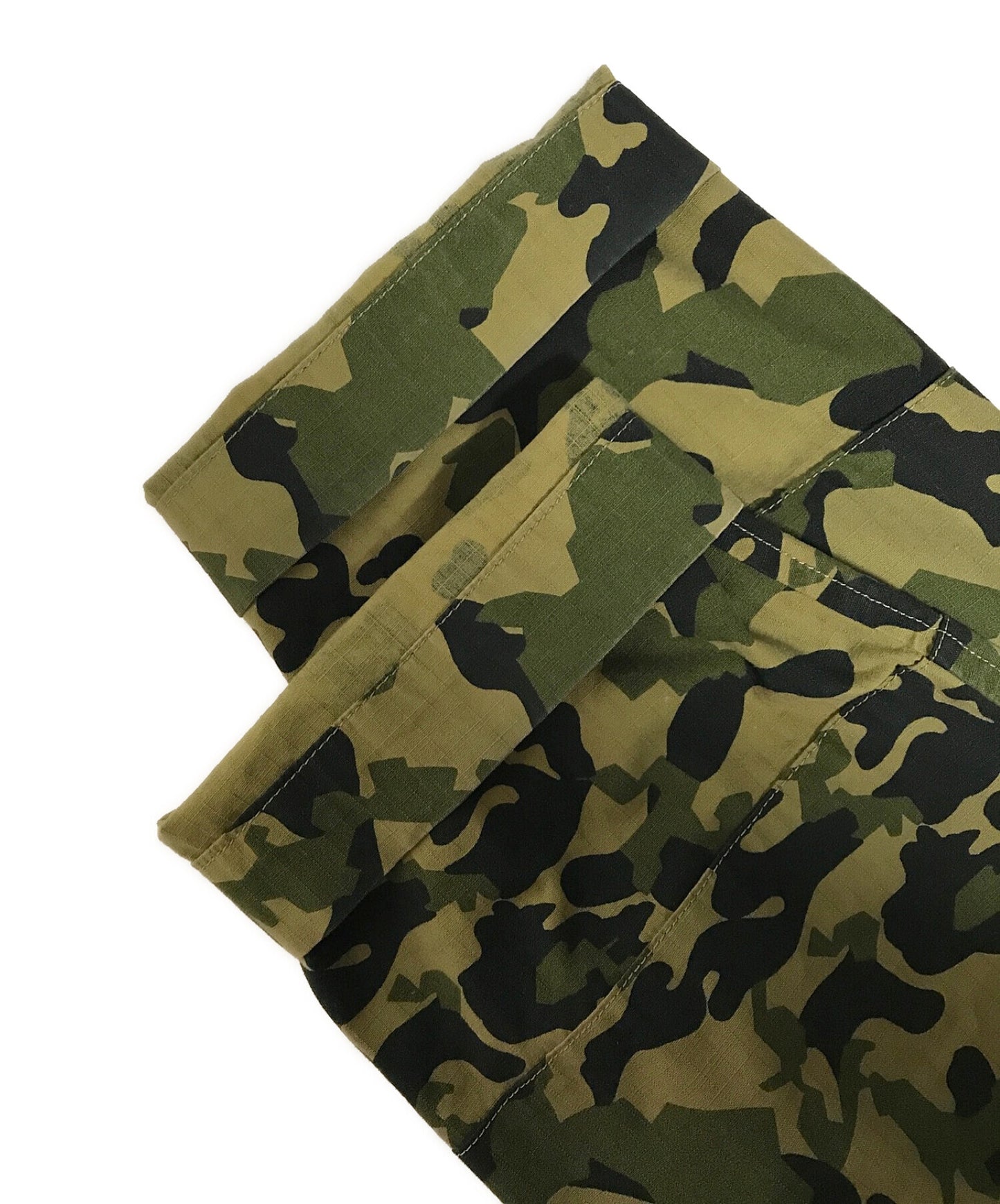 [Pre-owned] A BATHING APE camouflage jacket