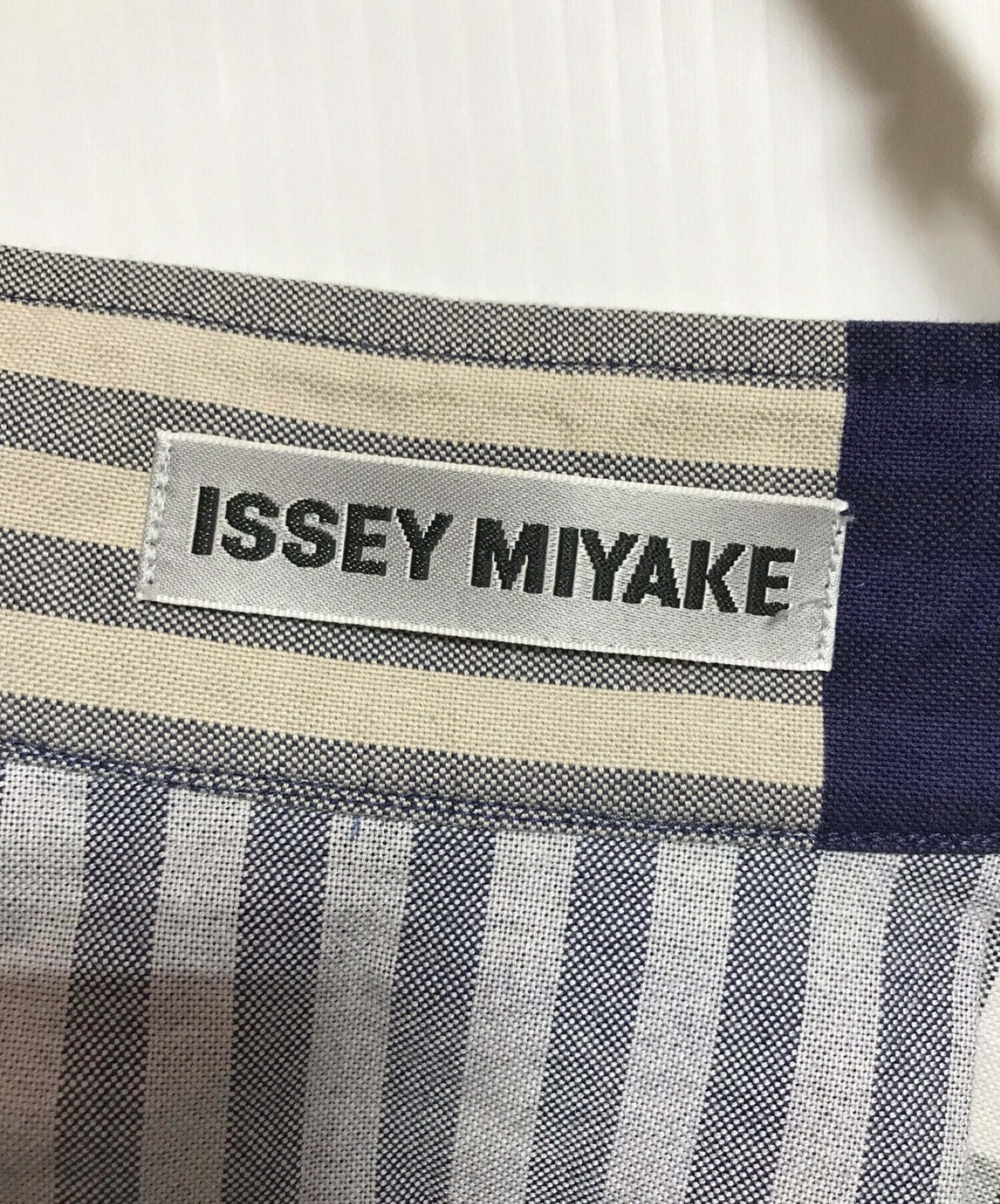 Issey Miyake 디자인 코트 IM61FJ002