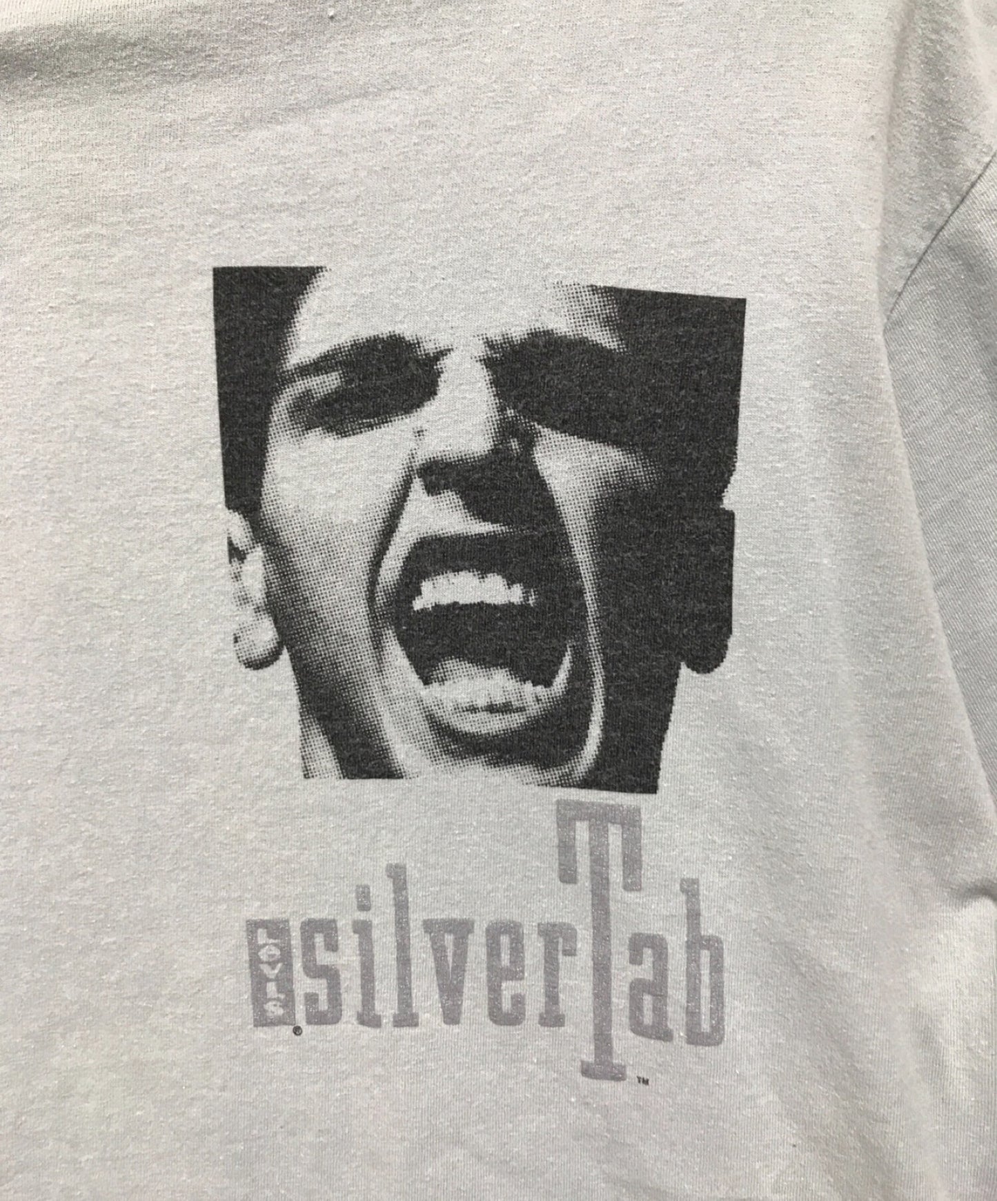레위의 인쇄 티셔츠