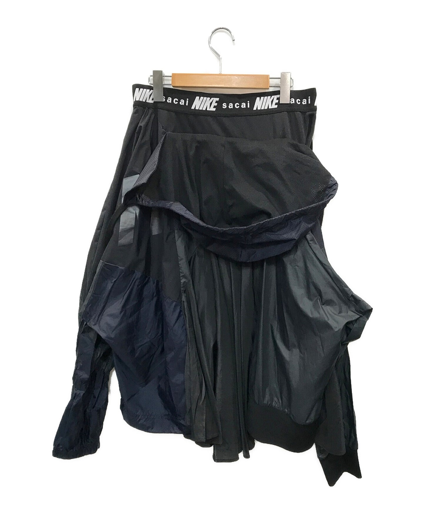 Nike × SACAI ใหม่ Nylon Skirt CD6299-012