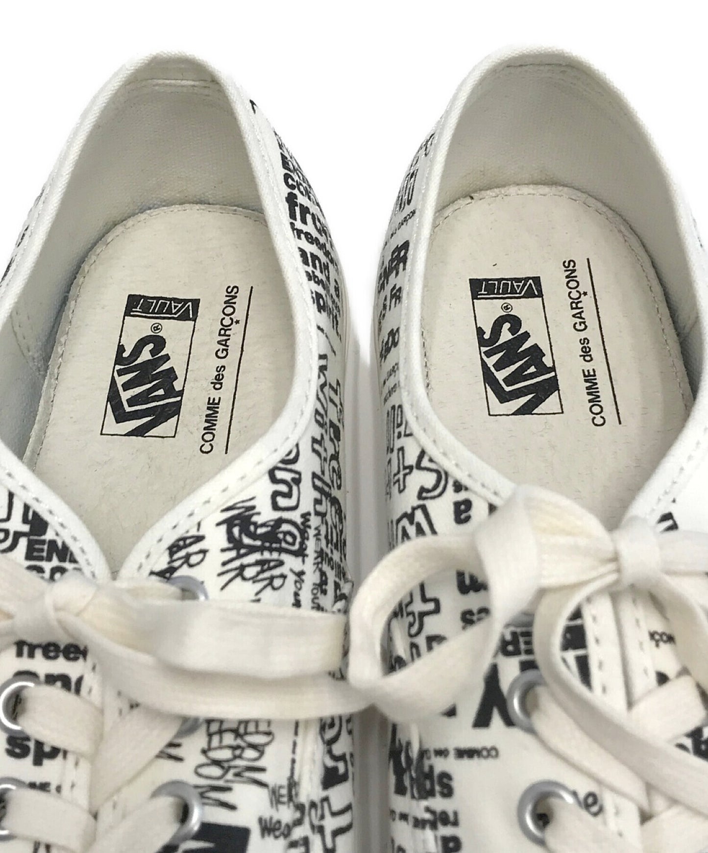 [Pre-owned] COMME des GARCONS low-cut sneakers VN0A33TAKXY