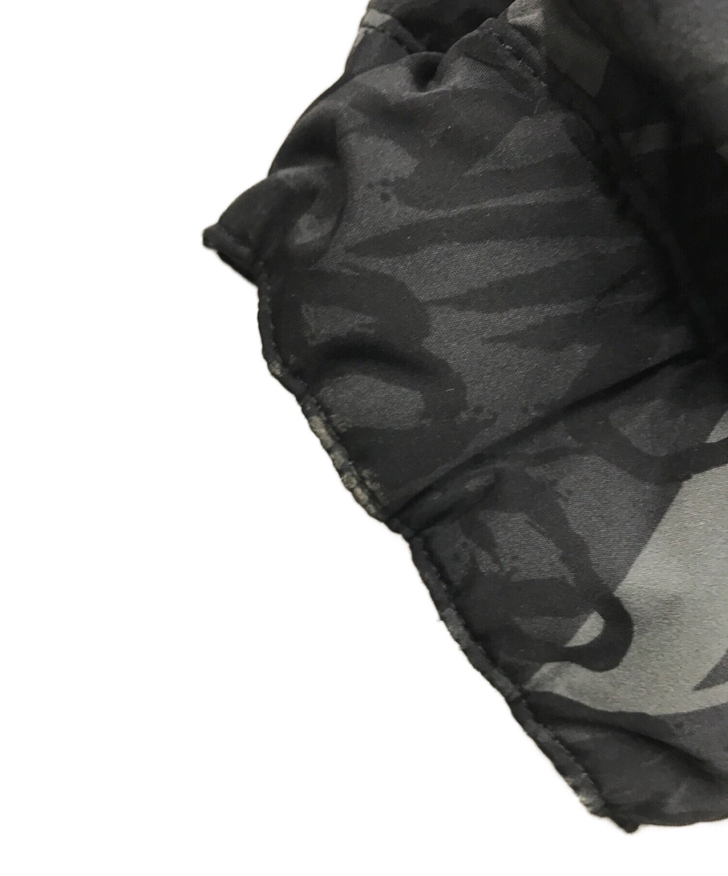 Undercover Valentino Edition 다운 로고 패턴 재킷 UCX4202-2