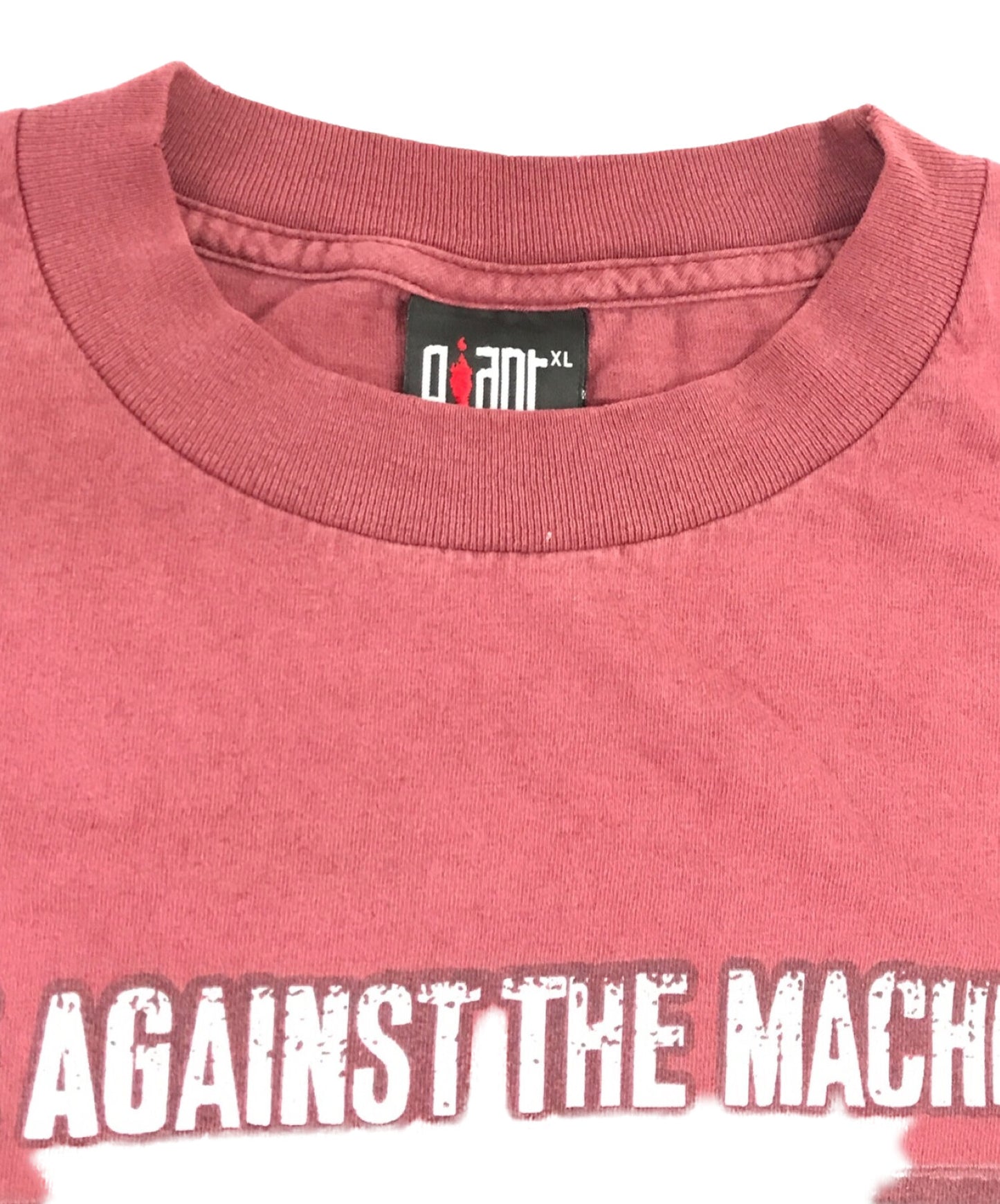 기계 90의 빈티지 밴드 투어 티셔츠에 대한 분노