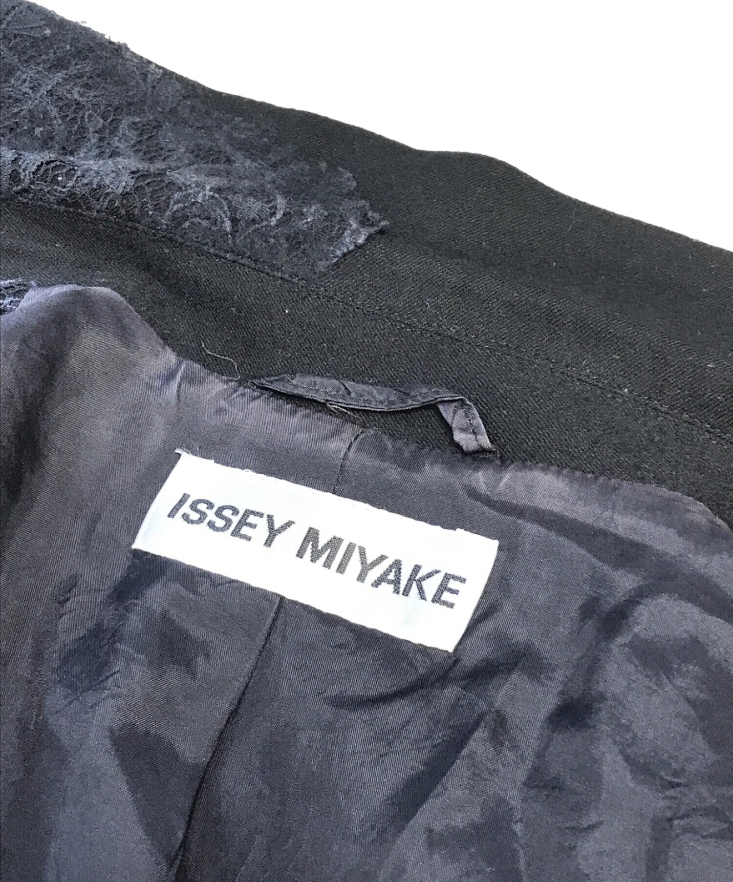 ISSEY MIYAKE Lace Embroidery Tailored Jacket IM53FD558