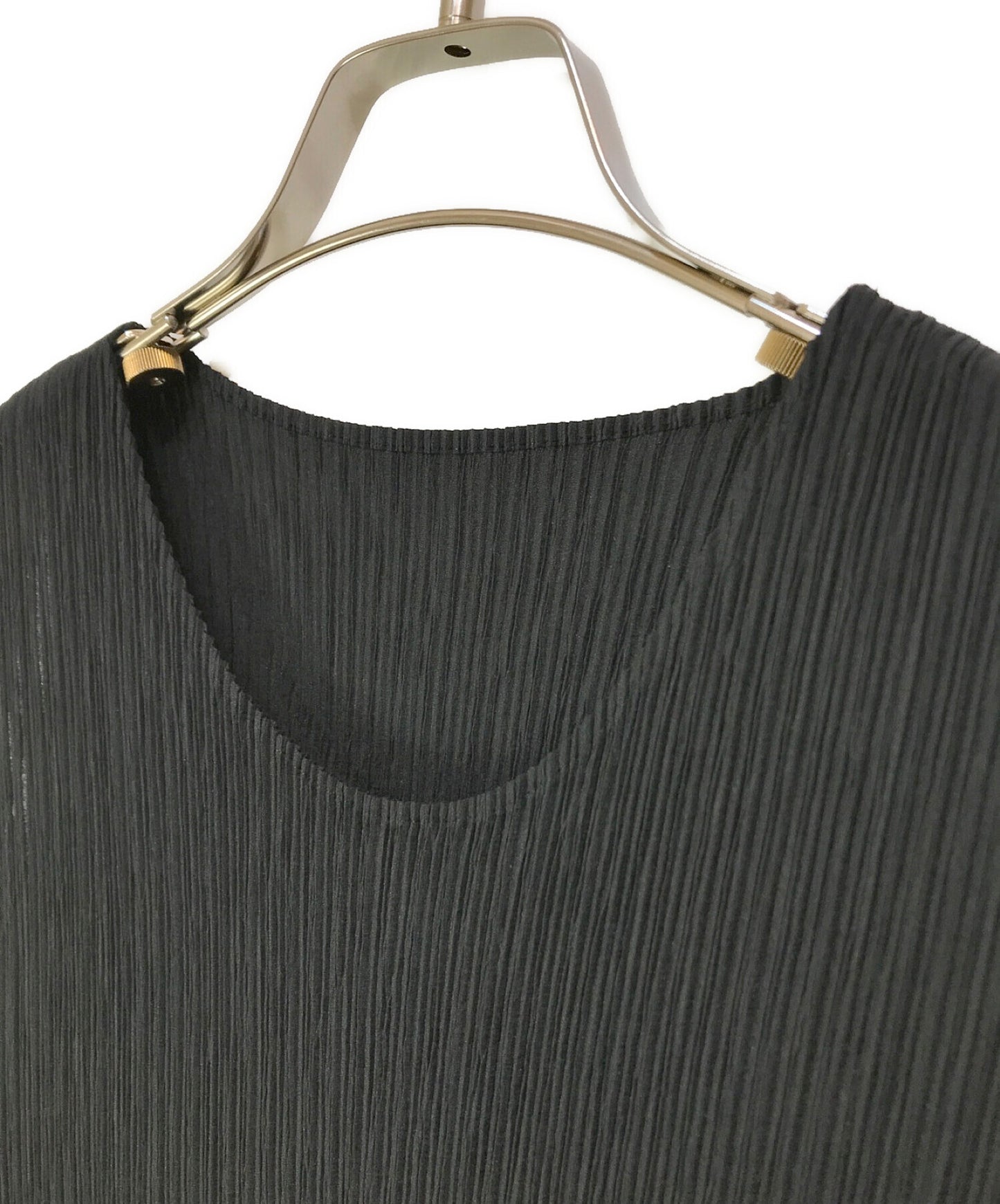 [Pre-owned] ISSEY MIYAKE Sleeveless Pleated Dress IM53FH467