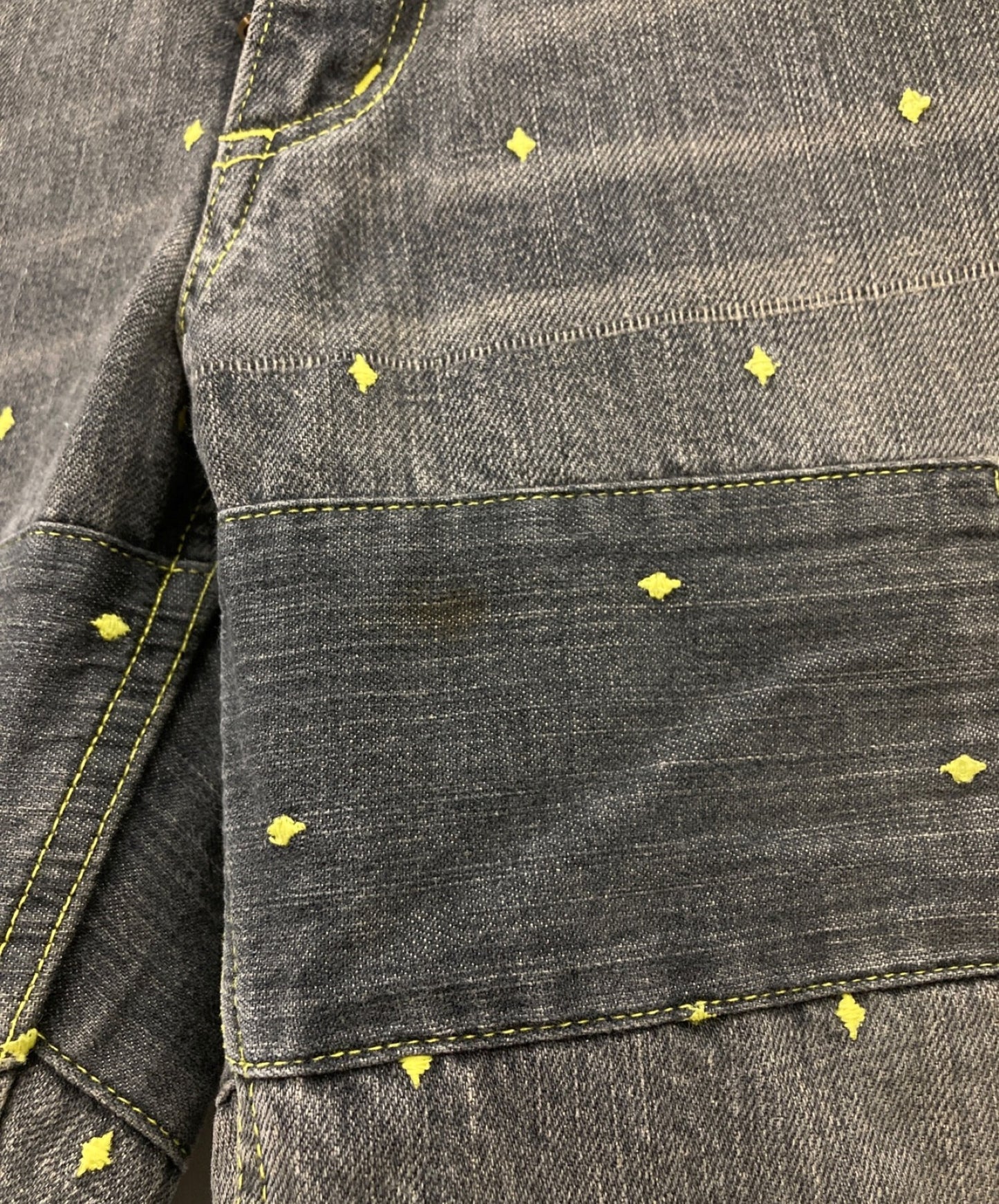 [Pre-owned] UNDERCOVERISM 02SS HAZE Period Diamond Pattern Embroidered Vintage Process Denim Pants J235