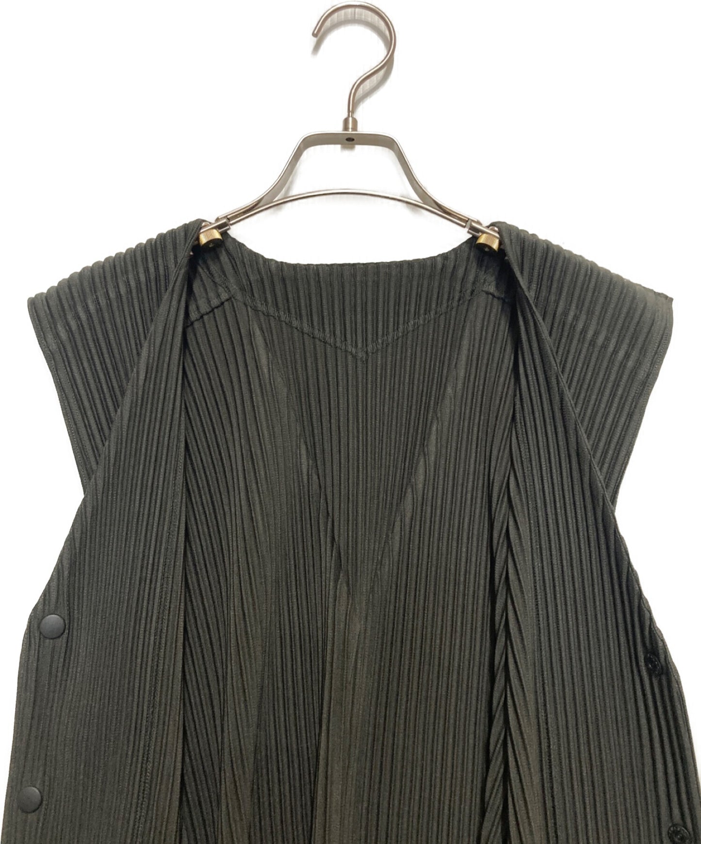 [Pre-owned] HOMME PLISSE ISSEY MIYAKE Snap Button Pleated Vest HP68-JE011