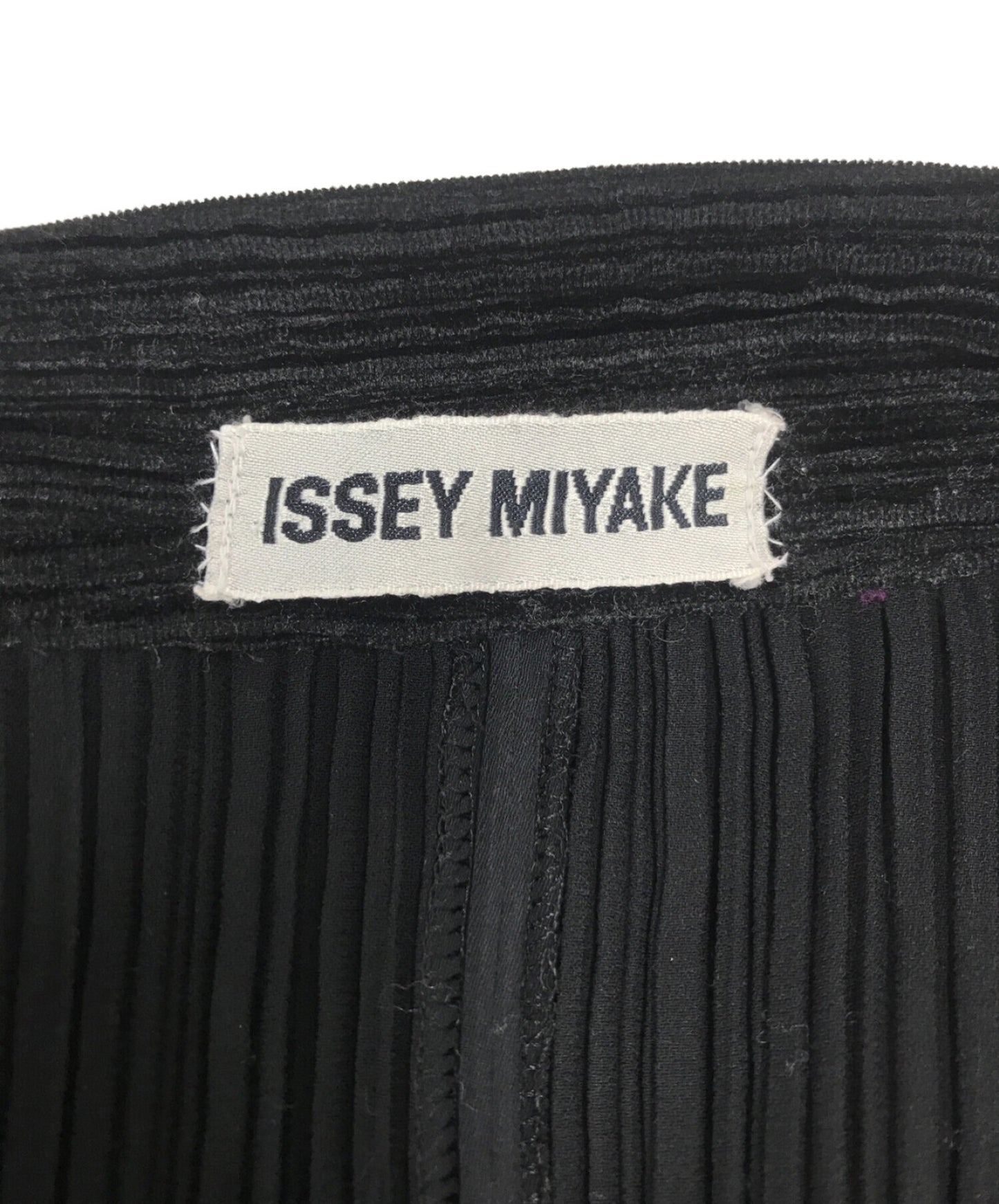 Issey Miyake จีบสีเทายาว / IM61-FH923 ที่ดีที่สุด