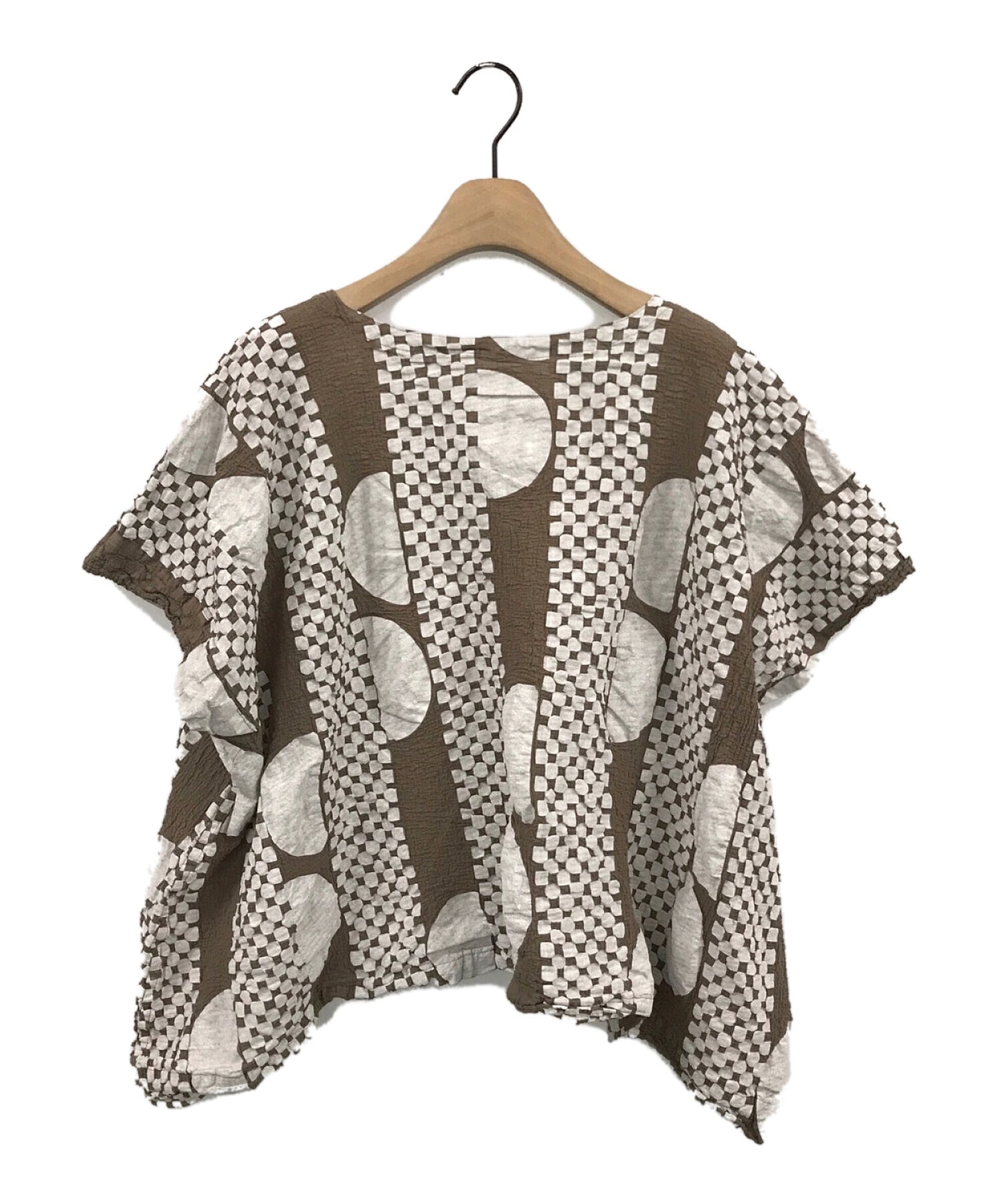 나 Issey Miyake Half Moon Print Cauliflower / Short Sleeve Blouse