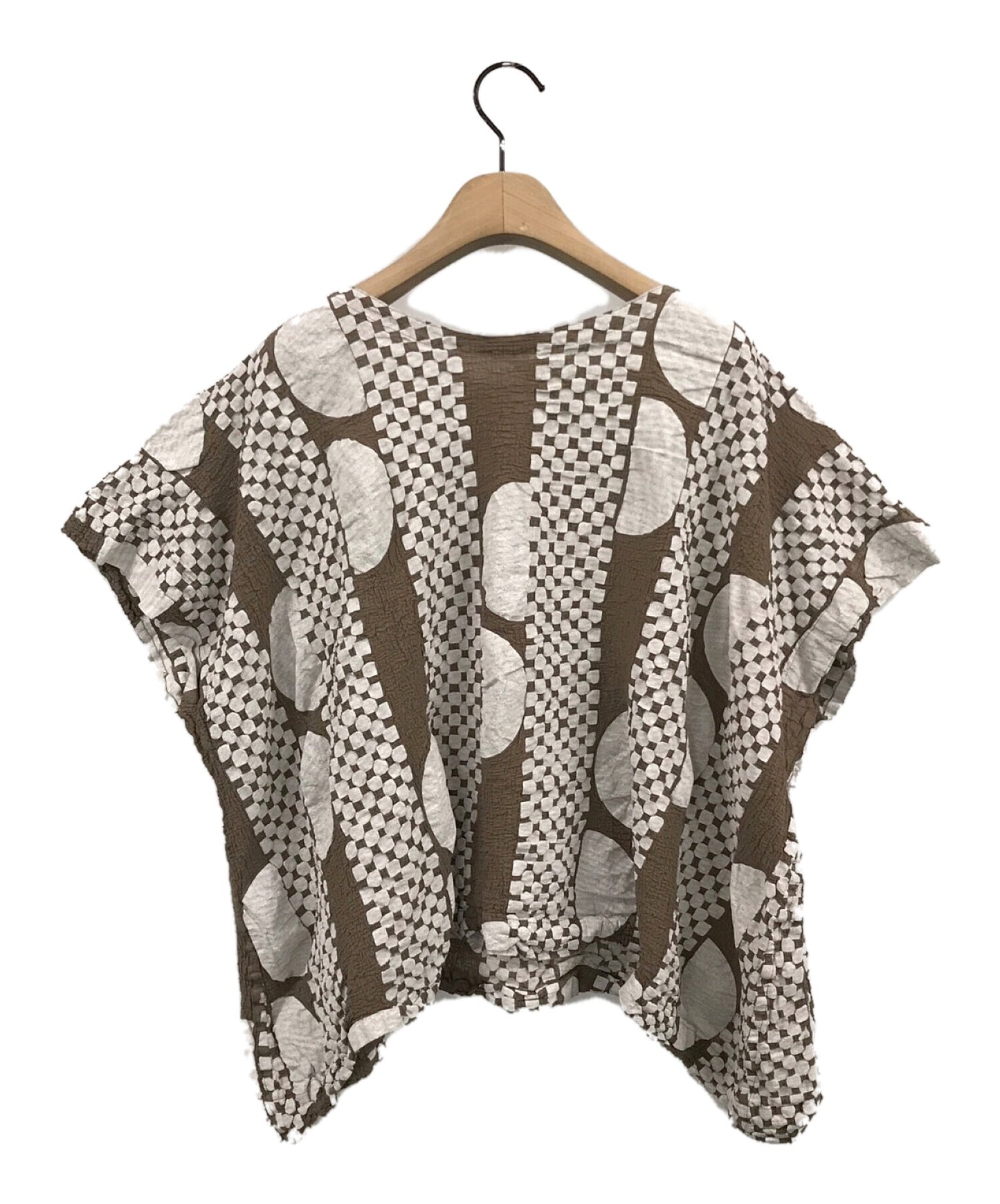 나 Issey Miyake Half Moon Print Cauliflower / Short Sleeve Blouse