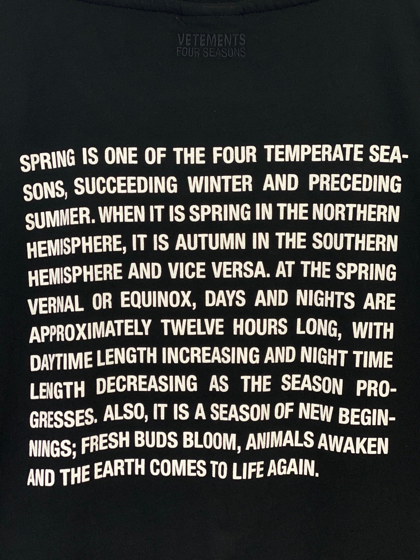 Vetements x Four Seasons Limited Spring 티셔츠